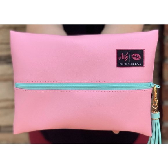 Makeup Junkie Bags Makeup Junkie Baby Pink With Mint Zipper New